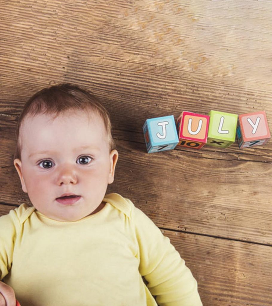 21 erstaunliche Juli Babynamen perfekt für Jungen und Mädchen