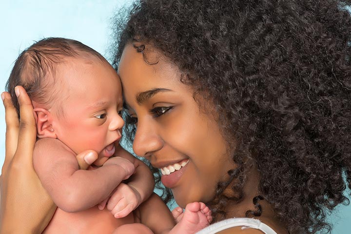 6 Dinge, die Mama mit Neugeborenen tun sollte