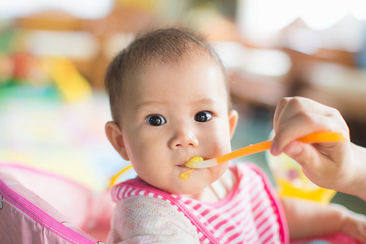 Giftige Chemikalien sind in den meisten Babynahrungsmitteln enthalten