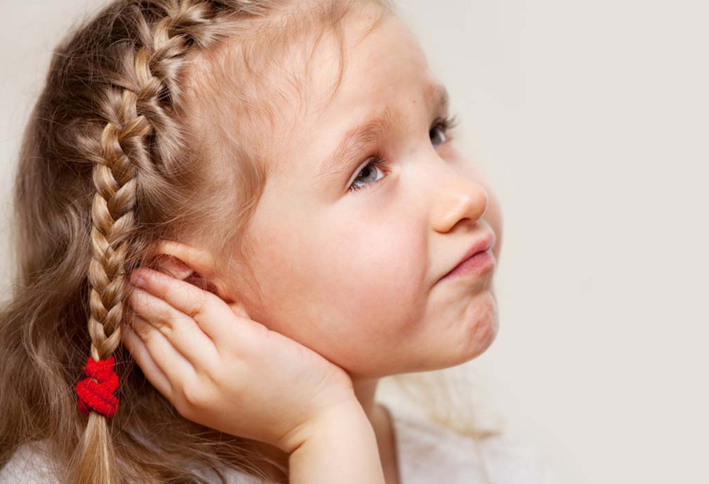 Klagt Ihr Kind nachts über Ohrenschmerzen? - Häufige Ursachen und Abhilfemaßnahmen