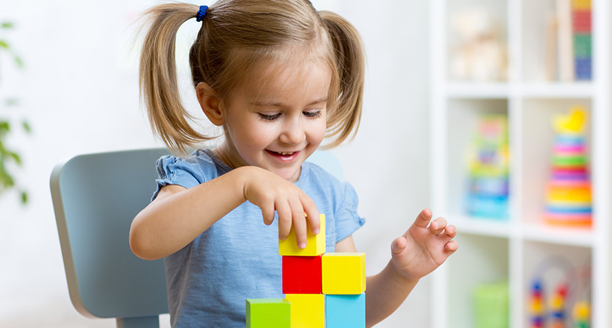 Lektionen, von denen Sie nie gewusst haben, dass Kinder aus Blockspielen lernen können