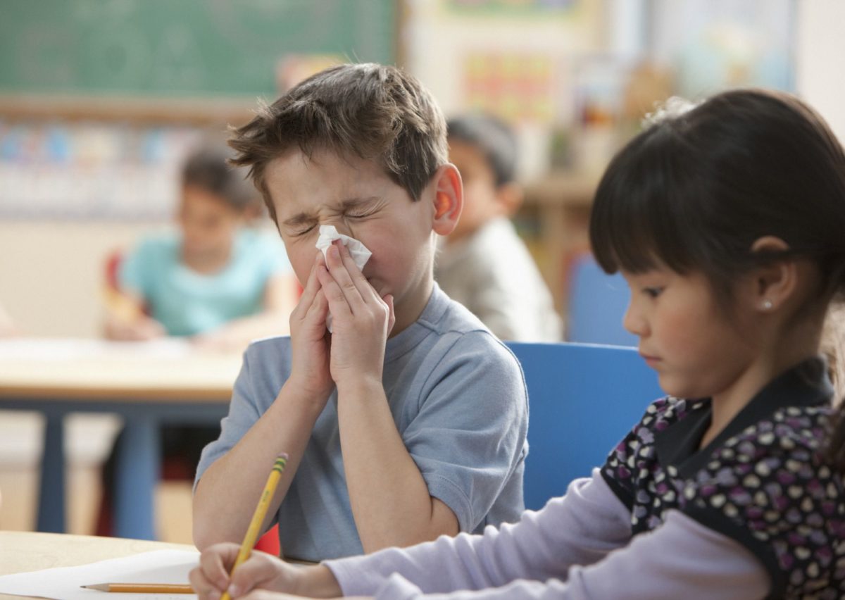 Was sollte und sollte nicht getan werden, um saisonale Allergien bei Kindern zu behandeln