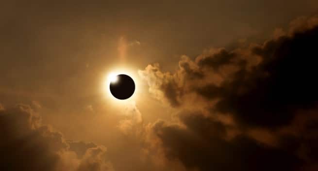 news-disease-solar-eclipse-THS