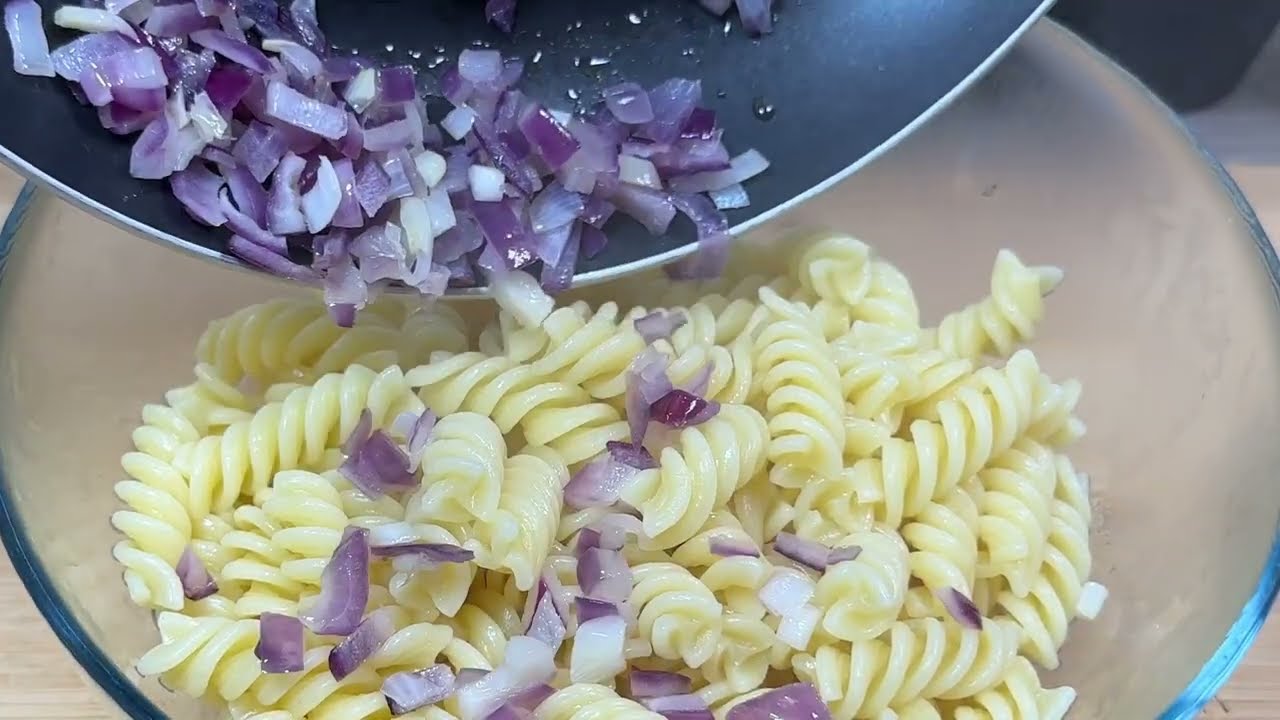 Kalter Nudelsalat: 5 frische Rezepte für heiße Tage 4 kalter nudelsalat