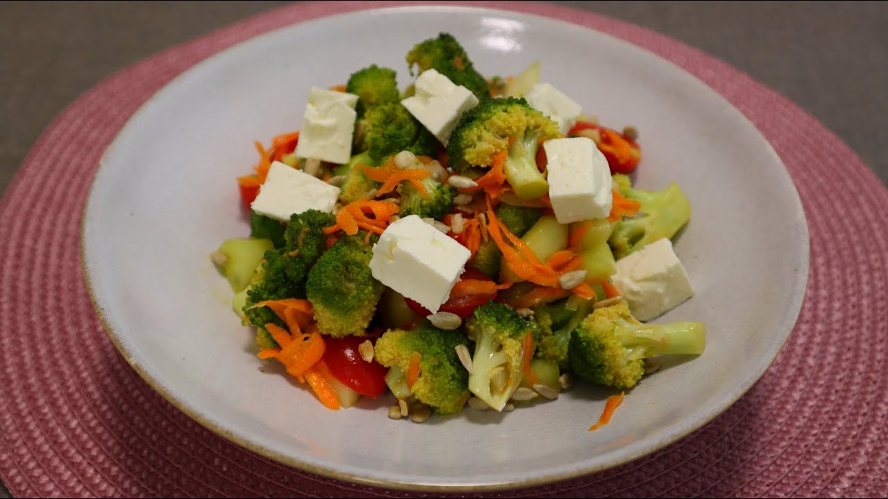 brokkolisalat mit mayonnaise