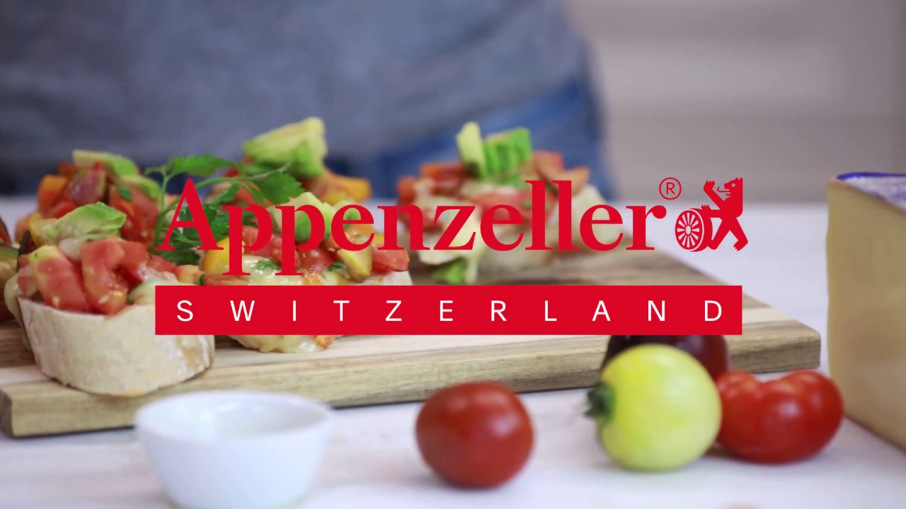 bruschetta mit avocado und tomate